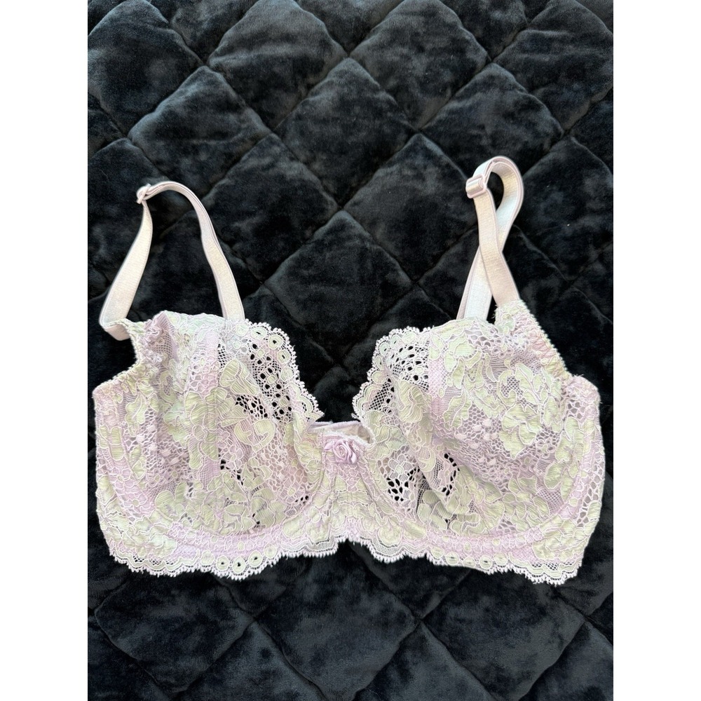 Victoria's Secret Size 34D Bra Lilac Purple Floral Lace Lined Demi Underwire